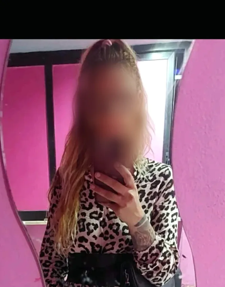 Imane, 30